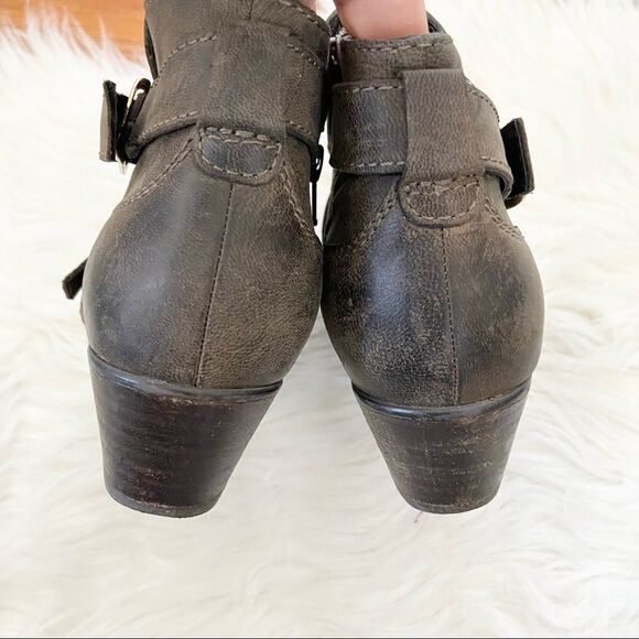 Steve Madden Ripleyy Leather Buckle Booties Size 7 1/2 - Picture 5 of 9